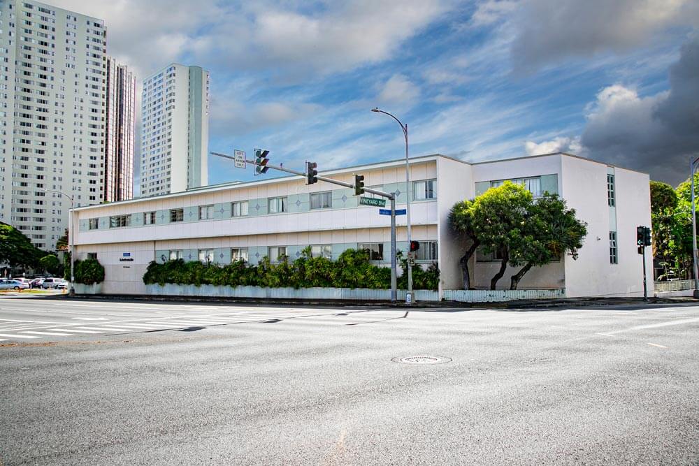Exterior shot of Kaheiheimalie Building.