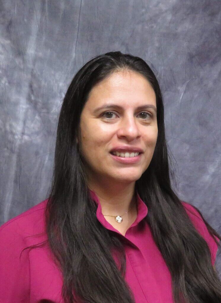 Dr. Daisy Cortes